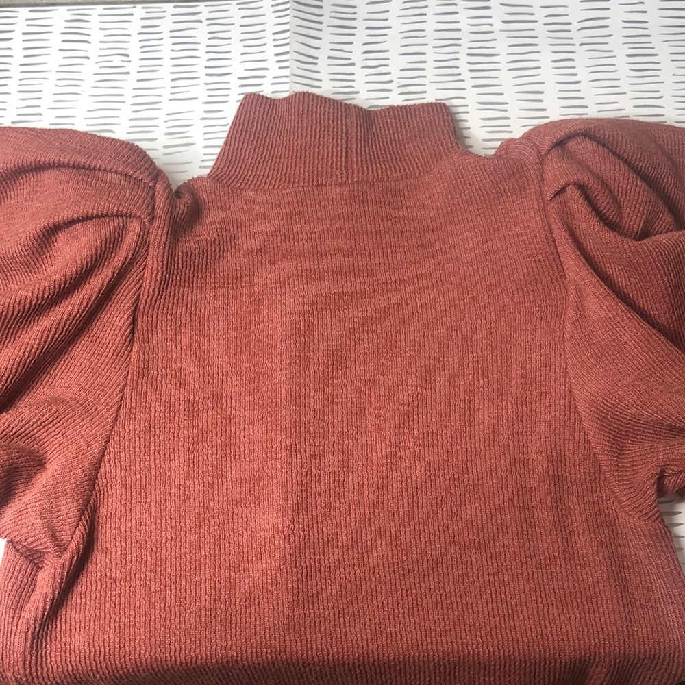 Express padded shoulders - Picture 3 of 9